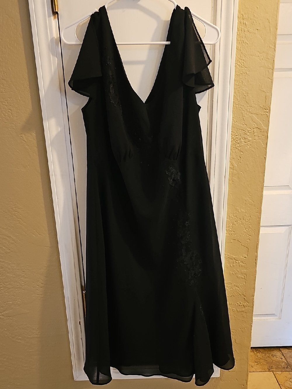 Scarlett Black V-Neck Midi Dress with Flutter Sleeves